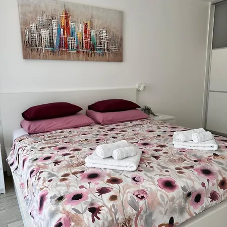 Lumax Apartment